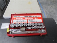 21 Piece Socket and Wrench Set