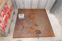 Floor Scale with Digital Readout