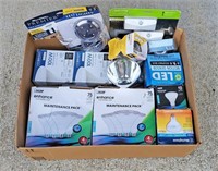 BOX FULL OF NEW LIGHT BULBS, FLOOD LIGHTS, NO SHIP