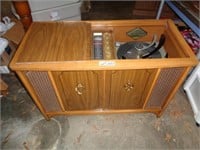 1950s antique magavox console stereo