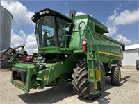 2009 John Deere 9570 Combine