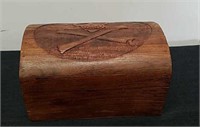 7x5x 4.25-in wooden box with broken hinges