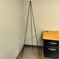 (4) Poster Easel Stands              (R# 218)