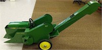 JD 4450 w/Custom 237 Corn Picker Pedal Tractor