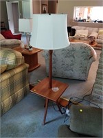 2 end tables with lamps
