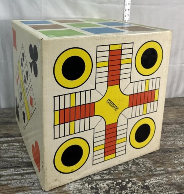 Game cube - checker board, tic Tac Toe, Pachisi,