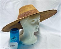 VTG Excellent Condition Woven Straw Sun Hat