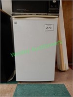 GE Mini Refrigerator