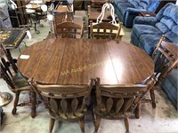 Dining table with 6 chairs and 2 leaves,