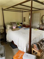 Vintage Mahogany Pencil Post/Canopy Queen Bed