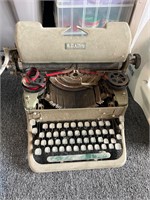 Vintage R.C.Alan typewriter