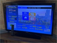 Samsung 31-inch Flat Screen TV & Digital Antenna