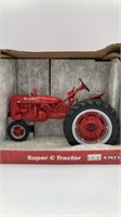 Ertl Farmall Super C Tractor 1/16 #4025