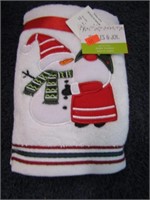 HOLIDAY HAND TOWELS