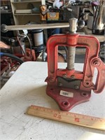Northern Hydraulics pipe vice