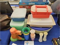 14 PIECE TUPPERWARE SET