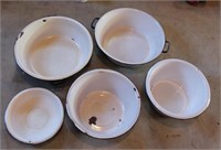 5 Asstd white enamel dish pans & basin