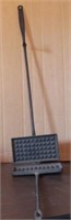 Cast iron fireplace waffle iron, 30.5" overall