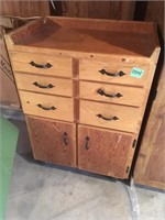 Wood cabinet 28x20x39