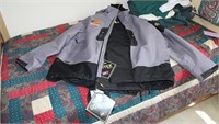 Bass Pro Shop Rain Suit Gortex Jacket and Bibs