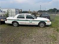 2002 Ford Crown Victoria 102,147 miles