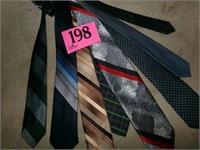 LOT OF NECK TIES