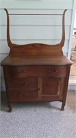 Vintage Dresser w/3 Drawers-Dovetail-Good Cond