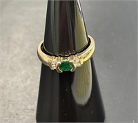 14 KT Emerald Ring with Diamond Chip