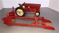 Tru Scale Vintage Tractor And Loader