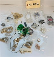 Police Auction: Bag Of Jewelry