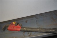 24" heavy duty pipe wrench