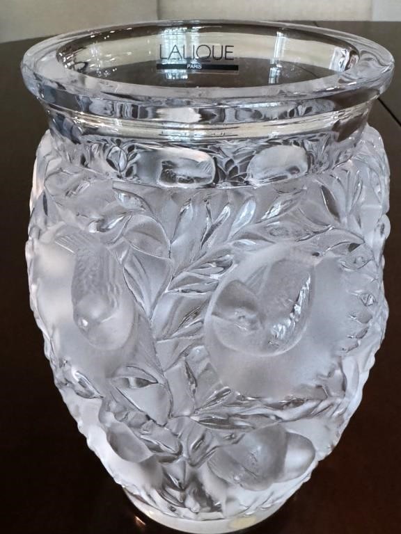 Lalique Bagatelle Frosted Vase