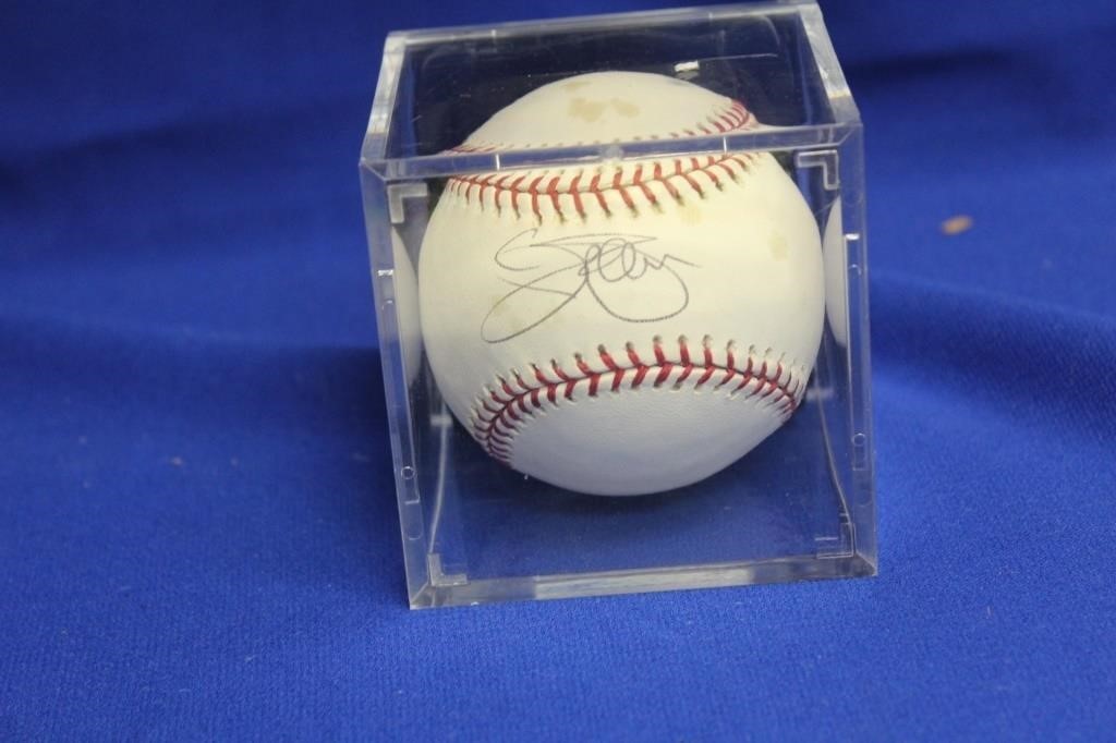 A Signed Jim Palmer Baseball