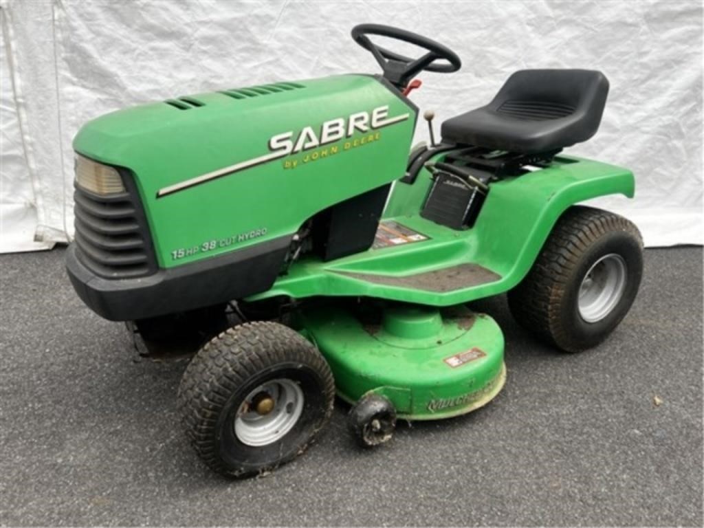 Sabre by John Deere 15hp Garden Tractor