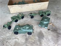 Vintage Plastic Army Jeeps & Soldiers