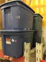 4 storage bins with lids.
