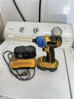 Dewalt impact drill with battery