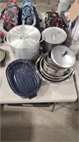 GROUP OF CAMPING COOKWARE INCLUDING: POTS,