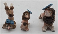 (KC) Vintage Hagen-Renaker miniature poodles 1 -