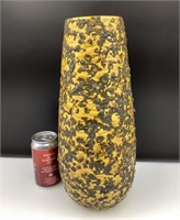 *Vase brutaliste vintage, lave jaune, glaçé, 14''