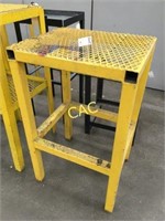 2'x2'x4' Expanded Metal Table