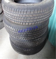 4 Michelin Defender LTX  265/70R17 Tires