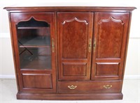 Traditional Style Entertainment Center