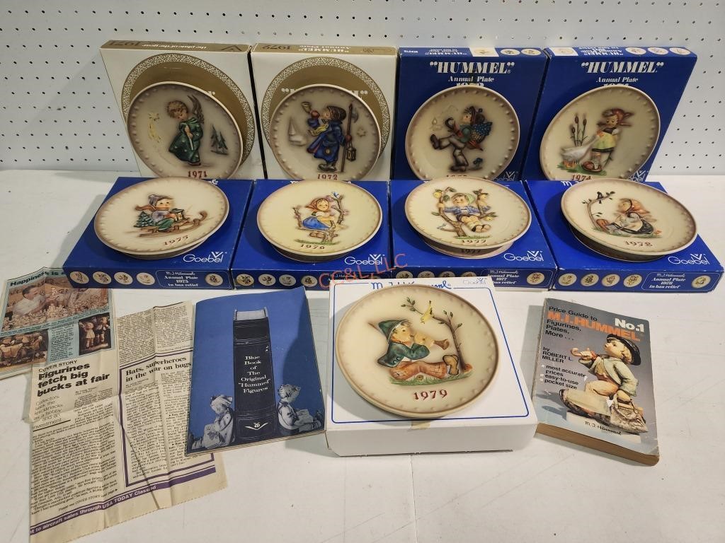 9 Hummel Decorative Plates 1971-79 w/ Books