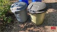2 Rubbermaid Roughneck Garbage Cans