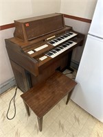 Gulbransen Pacemaker Organ with Piano Bench