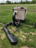 Leaf and Lawn Vacuum with OHV Gas Engine on