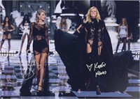 Karlie Kloss Photo  Autograph