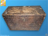 Early Dovetailed Box Faux Paint Decoration