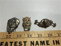 3 vintage metal brooches